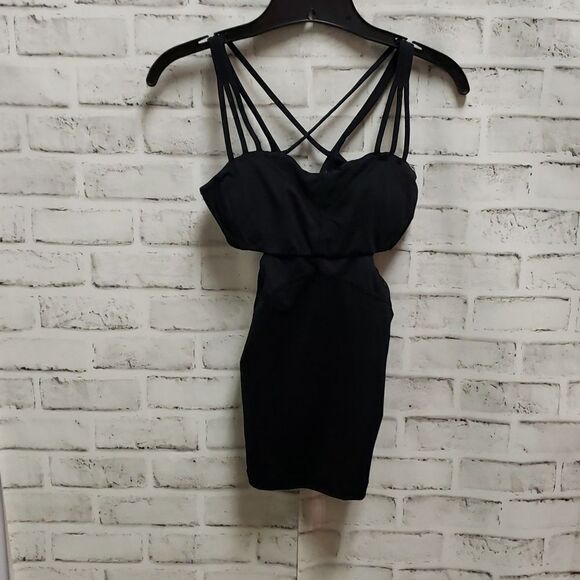 Lululemon top   - Picture 1 of 3